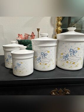 Vtg Country Goose Ceramic Canister Set of 4 with Lids – 1980s Farmhouse Ribbon